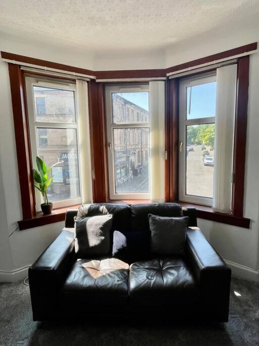 Large 2 Bed Near Glasgow Airport Paisley Exterior foto